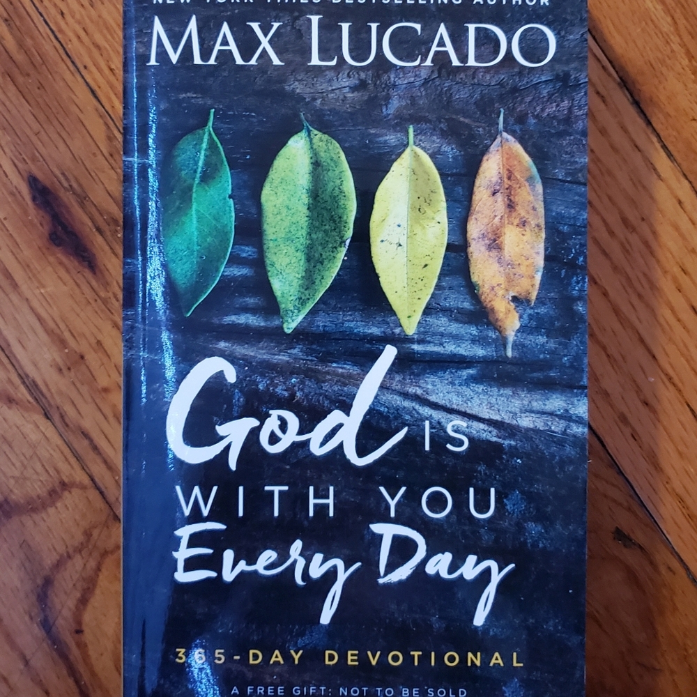 God is With You Every Day - 365-Day Devotional by Max Lucado-NEW